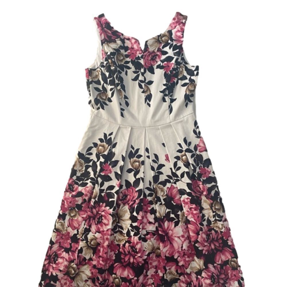 Women’s White House Black Market Designer Dress